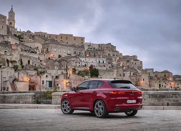 Amplitude-Auto-Alfa-Romeo-Tonale