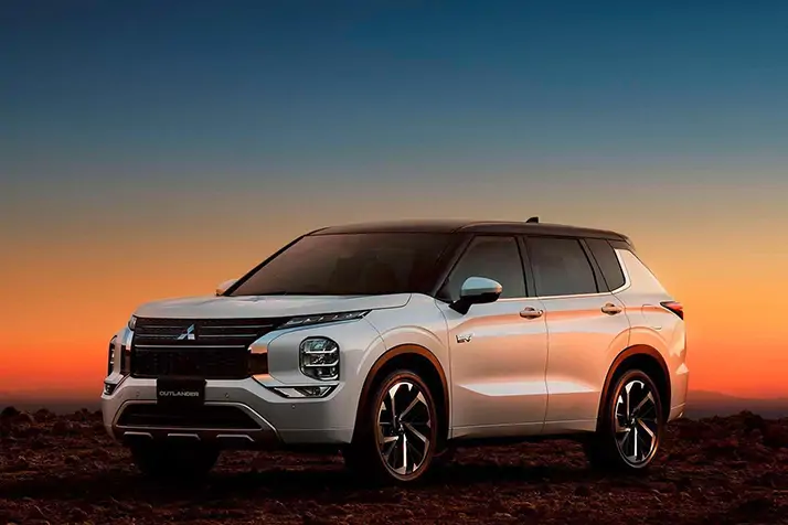 Amplitude-Auto-Mitsubishi-Outlander-PHEV